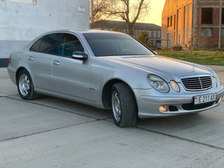 Mercedes E-Class foto 3