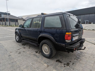 Ford Explorer foto 5