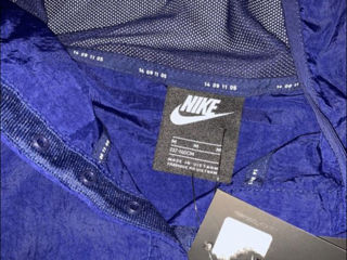 Ветровка Nike originala 10-12 ani foto 3
