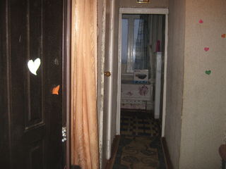 se vinde apartament cu o camera in comuna Ciorescu. foto 2