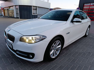 BMW 5 Series foto 2