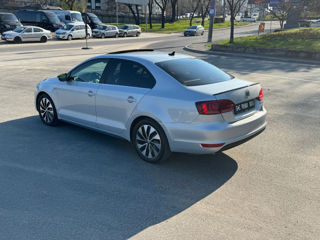 Volkswagen Jetta foto 9