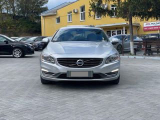 Volvo S60 foto 1