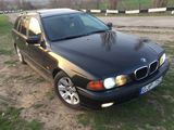 BMW 5 Series foto 3