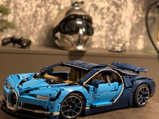 LEGO Technic - Bugatti Chiron 3599 piese foto 2