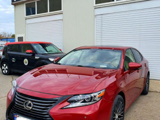 Lexus ES Series