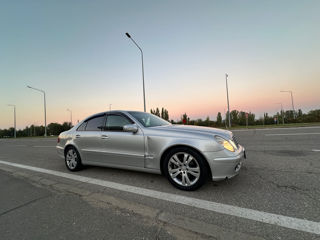 Mercedes E-Class foto 4