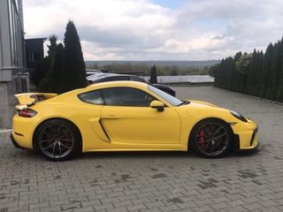 Porsche Cayman foto 1