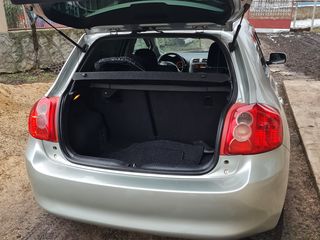 Toyota Auris foto 3