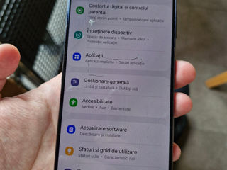 Samsung S21 / 128 gb. Ecran crăpat, nu lucreaza camera.