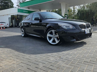 BMW 5 Series foto 4