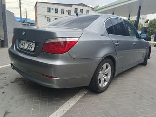 BMW 5 Series foto 6