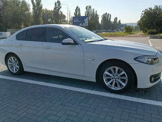 BMW 5 Series foto 3