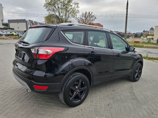 Ford Kuga foto 4