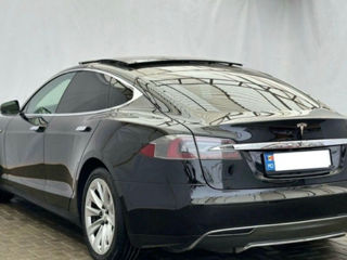 Tesla Model S foto 4