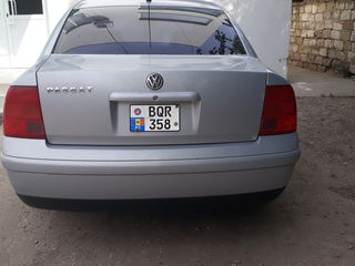 Volkswagen Passat foto 4