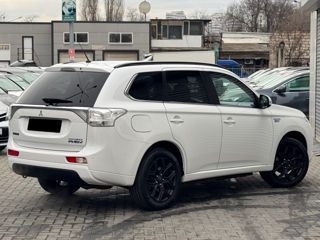 Mitsubishi Outlander foto 4