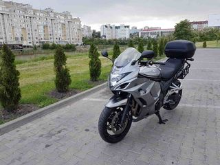 Suzuki GSX 1250 FA foto 1