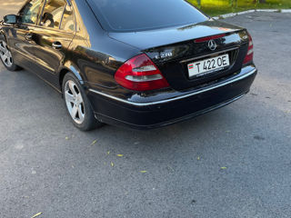 Mercedes E-Class foto 4