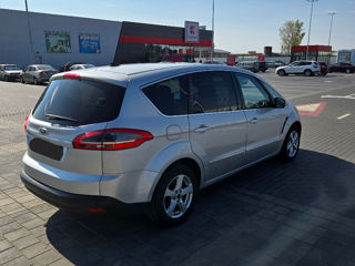 Ford S-Max foto 4