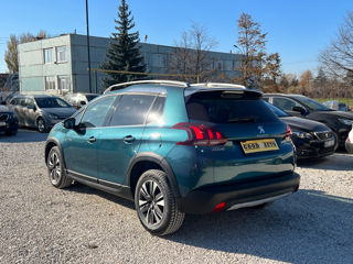 Peugeot 2008 foto 4