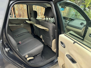 Renault Grand Scenic foto 8