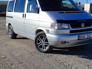 Volkswagen Caravelle, 2001