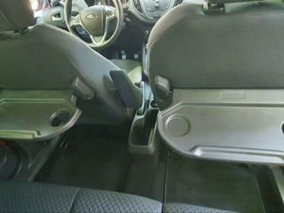 Ford Tourneo Courier foto 12