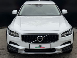 Volvo V90 Cross Country foto 2