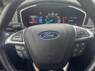 Ford Fusion foto 7