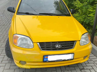 Hyundai Accent foto 3