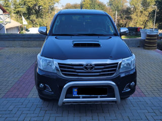 Toyota Hilux foto 2