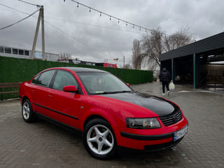 Volkswagen Passat foto 2