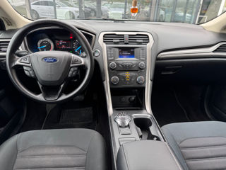 Ford Fusion foto 8