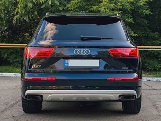 Audi Q7 foto 2