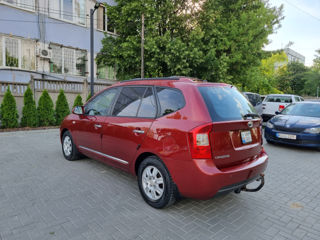 KIA Carens foto 6