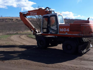 Se vinde excavator atlas 1604