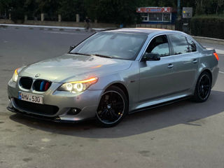 BMW 5 Series foto 2