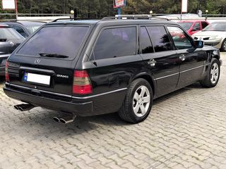 Mercedes Series (W124) foto 4