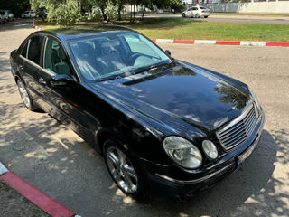 Mercedes E-Class foto 7