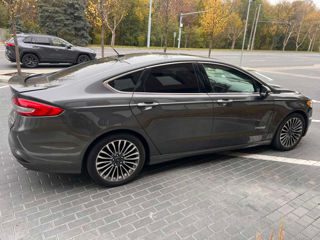 Ford Fusion foto 4