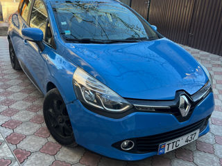 Renault Clio foto 2