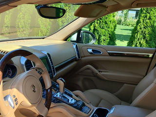 Porsche Cayenne фото 9