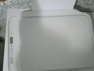 В отличном состоянии HP DeskJet 2710E с Wi-Fi