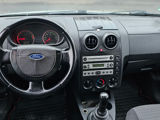 Ford Fusion foto 8