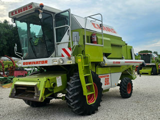 Claas Dominator 98s foto 1