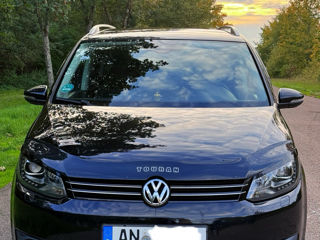 Volkswagen Touran foto 4