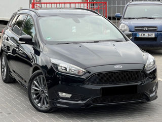 Ford Focus ST foto 4