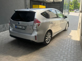 Toyota Prius + foto 1