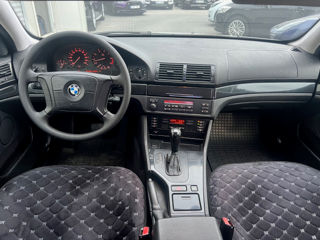 BMW 5 Series foto 13